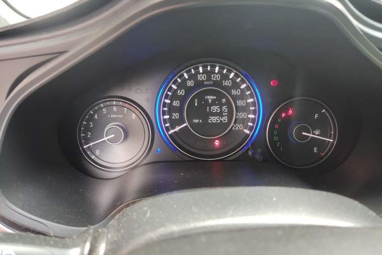 Used Honda Crider 2013 1.8L automatic luxury edition Odometer Close Up