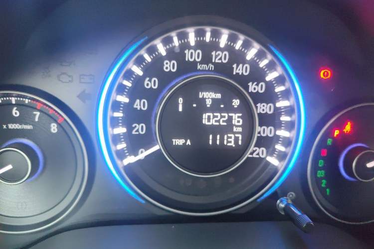 Used Honda Crider 2013 1.8L automatic luxury edition Odometer Close Up