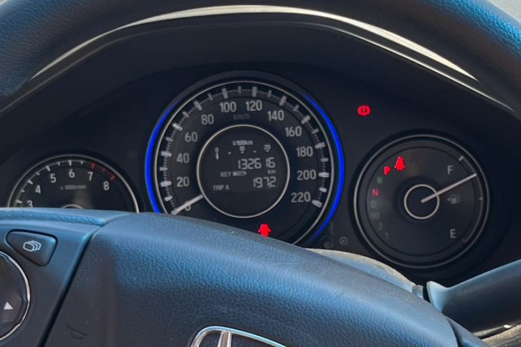 Used Honda Crider 2013 1.8L automatic luxury edition Odometer Close Up