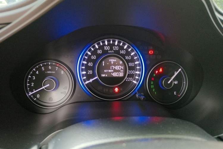Used Honda Crider 2013 1.8L automatic luxury edition Odometer Close Up