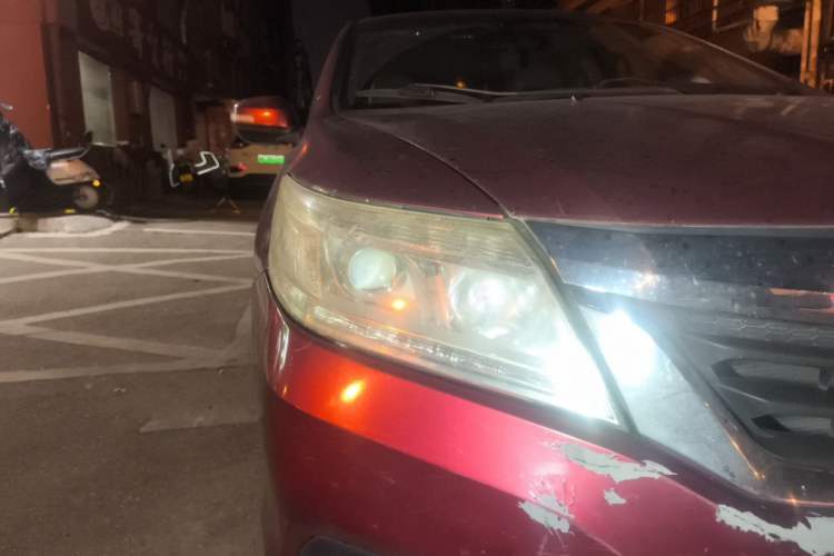 Used Honda Crider 2013 1.8L automatic comfort version Right Front Headlight