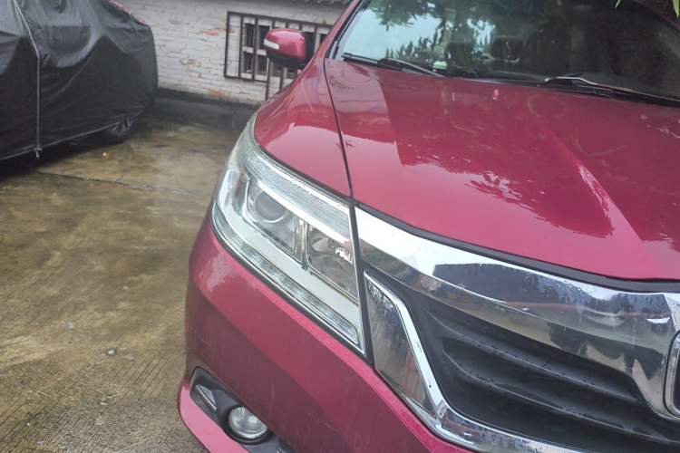 Used Honda Crider 2013 1.8L automatic luxury edition Right Front Headlight