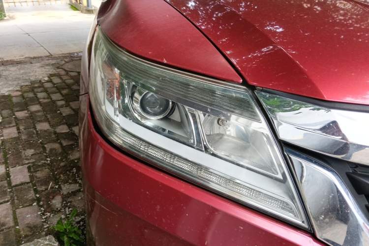 Used Honda Crider 2013 1.8L automatic comfort version Right Front Headlight