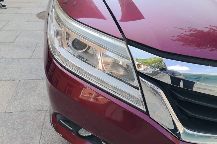 Used Honda Crider 2013 1.8L automatic luxury edition Right Front Headlight