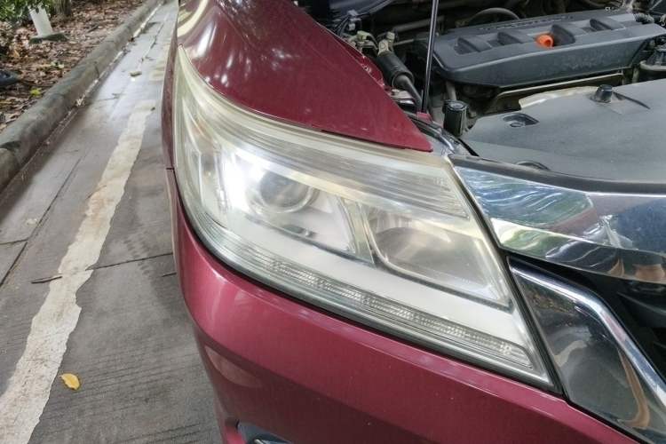 Used Honda Crider 2013 1.8L automatic luxury edition Right Front Headlight