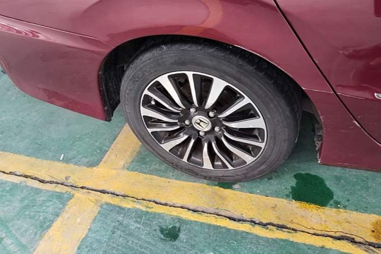 Used Honda Crider 2013 1.8L automatic comfort version Right Rear Wheel Hub