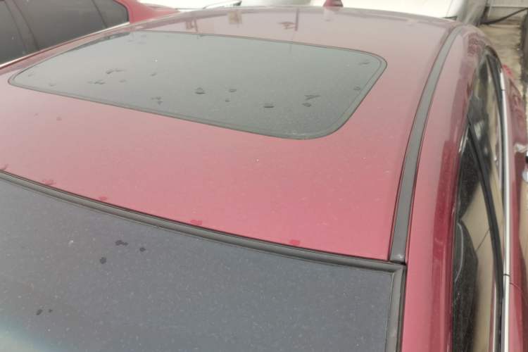 Used Honda Crider 2013 1.8L automatic luxury edition Roof