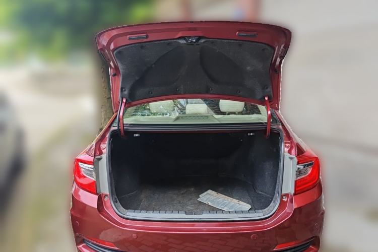 Used Honda Crider 2013 1.8L automatic luxury edition Trunk
