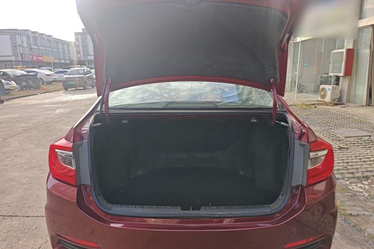 Used Honda Crider 2013 1.8L automatic luxury edition Trunk