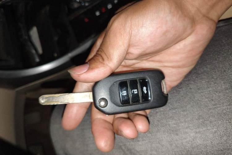Used Honda Crider 2013 1.8L automatic comfort version Vehicle Key