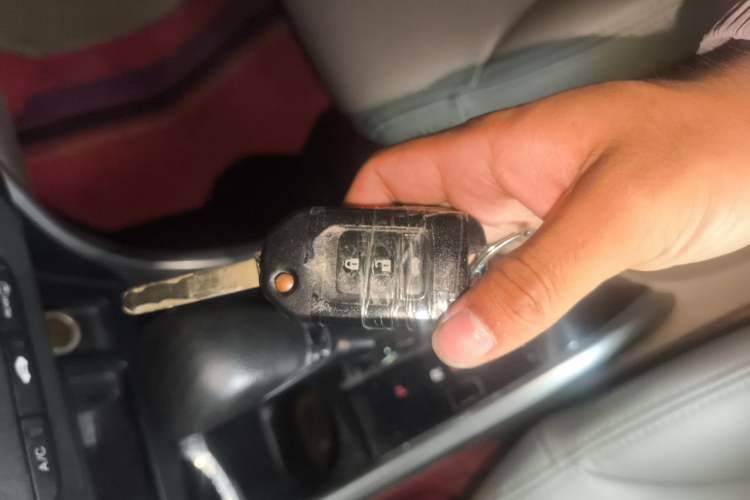 Used Honda Crider 2013 1.8L automatic comfort version Vehicle Key