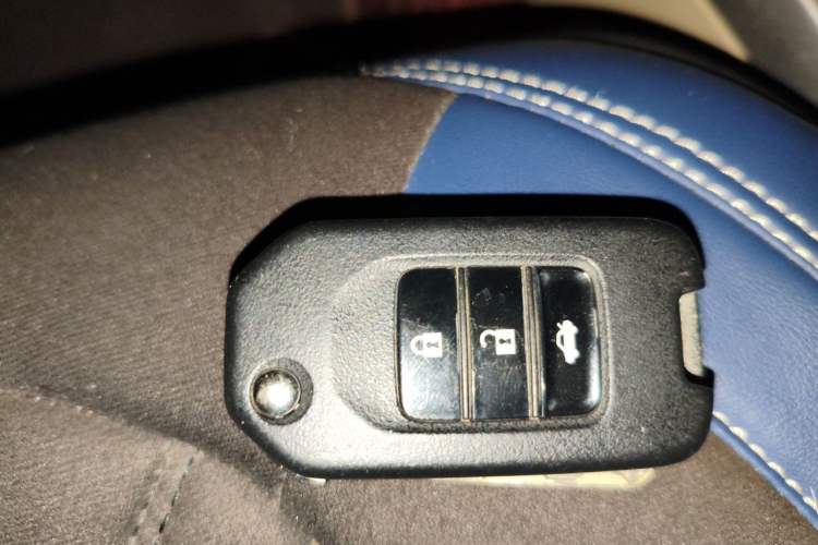 Used Honda Crider 2013 1.8L automatic comfort version Vehicle Key