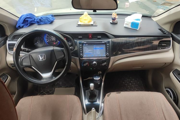 Used Honda Crider 2013 1.8L manual Comfort version Center Console