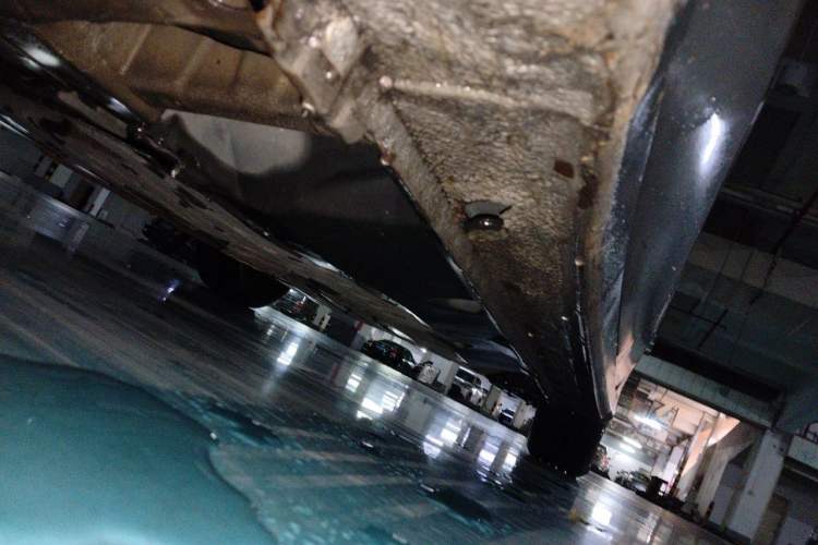 Used Honda Crider 2013 1.8L automatic luxury edition Chassis Front Left