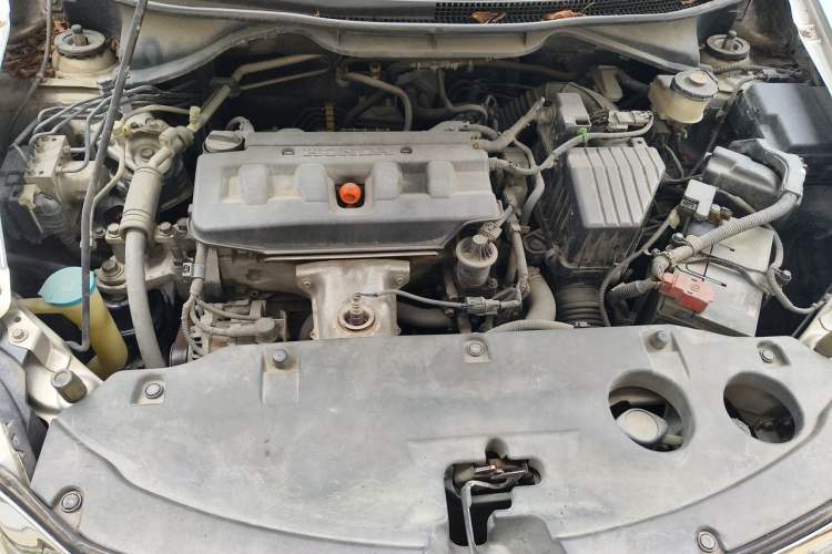 Used Honda Crider 2013 1.8L automatic luxury edition Engine Bay