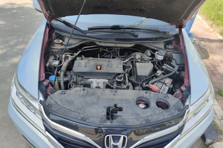 Used Honda Crider 2013 1.8L automatic luxury edition Engine Bay
