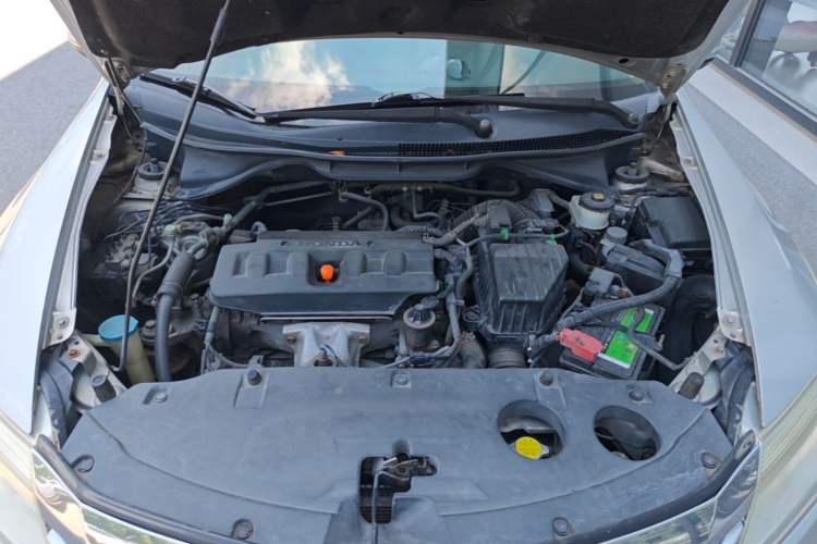Used Honda Crider 2013 1.8L manual Comfort version Engine Bay