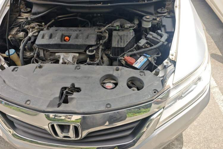 Used Honda Crider 2013 1.8L automatic luxury edition Engine Bay Left