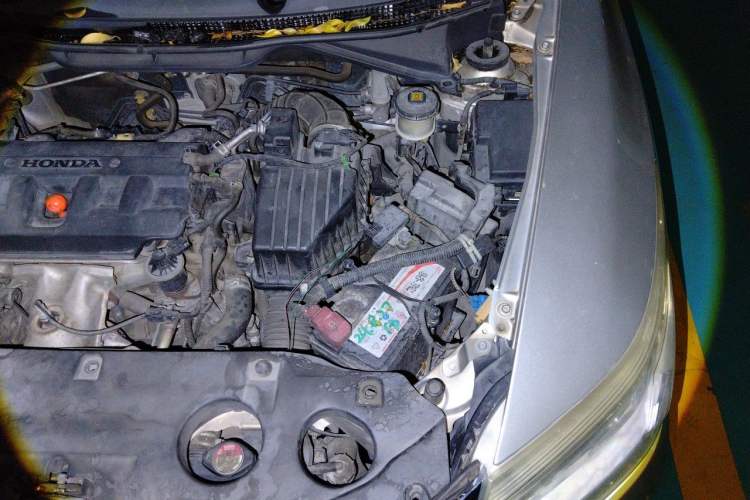 Used Honda Crider 2013 1.8L automatic luxury edition Engine Bay Left