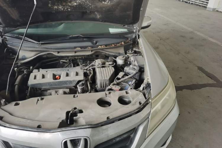Used Honda Crider 2013 1.8L automatic comfort version Engine Bay Left