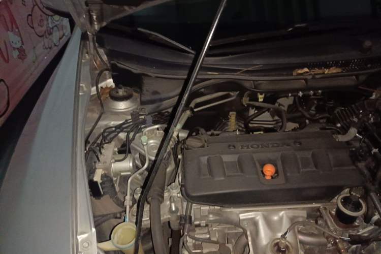 Used Honda Crider 2013 1.8L automatic luxury edition Engine Bay Right