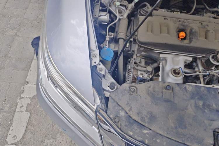 Used Honda Crider 2013 1.8L automatic luxury edition Engine Bay Right