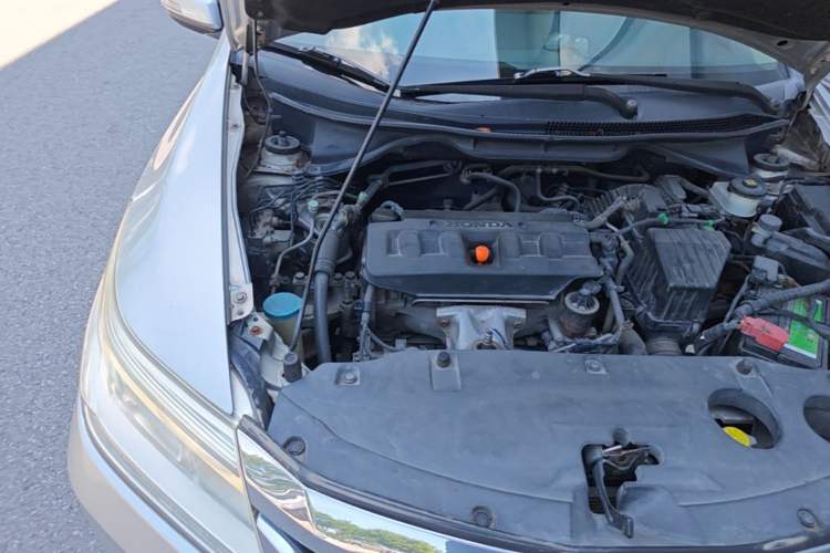 Used Honda Crider 2013 1.8L manual Comfort version Engine Bay Right