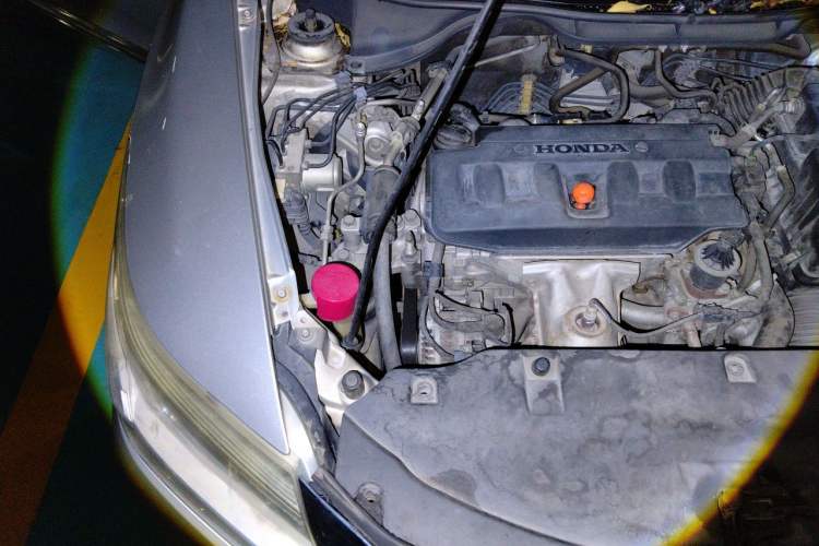 Used Honda Crider 2013 1.8L automatic luxury edition Engine Bay Right