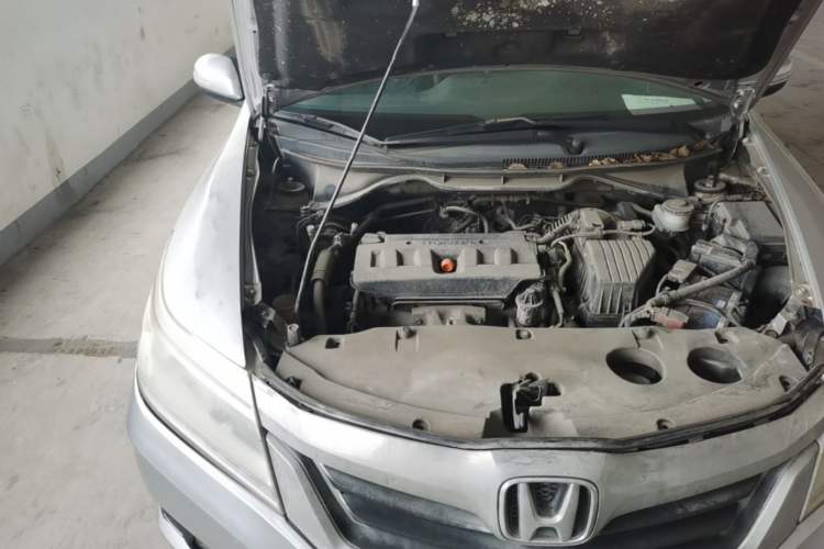 Used Honda Crider 2013 1.8L automatic comfort version Engine Bay Right