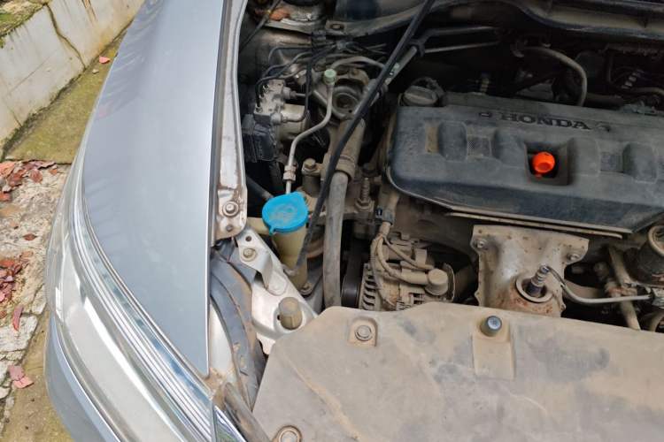 Used Honda Crider 2013 1.8L manual Comfort version Engine Bay Right