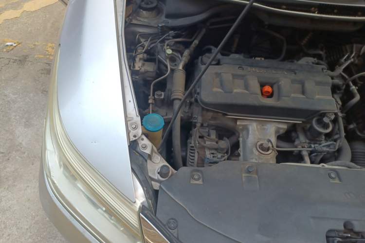 Used Honda Crider 2013 1.8L automatic comfort version Engine Bay Right