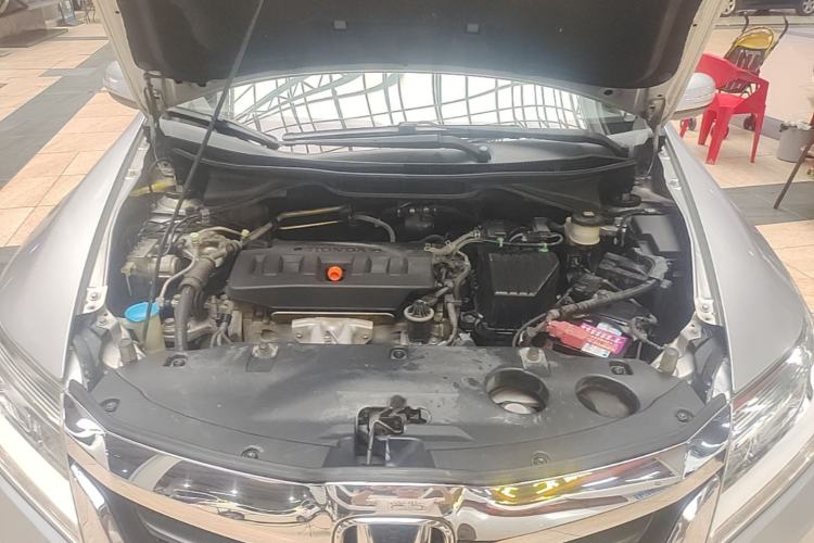 Used Honda Crider 2013 1.8L automatic luxury edition Engine Bay