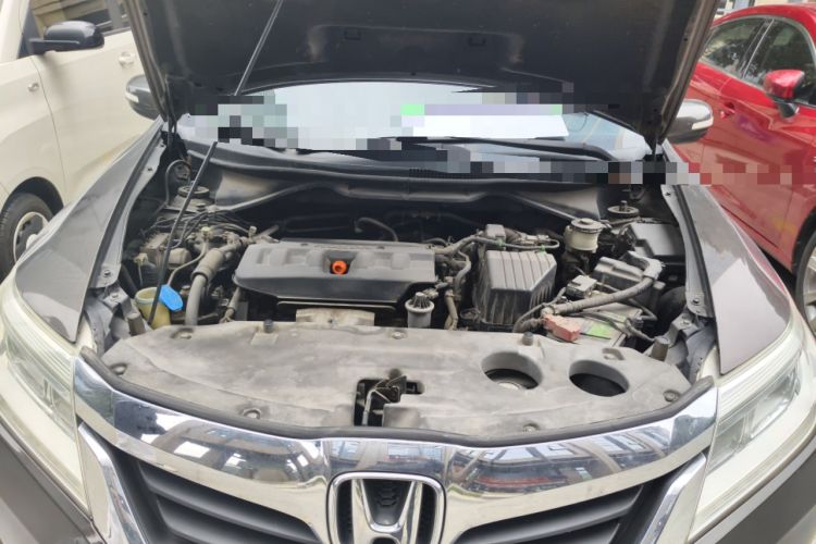 Used Honda Crider 2013 1.8L automatic luxury edition Engine Bay