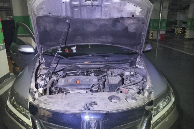 Used Honda Crider 2013 1.8L automatic luxury edition Engine Bay