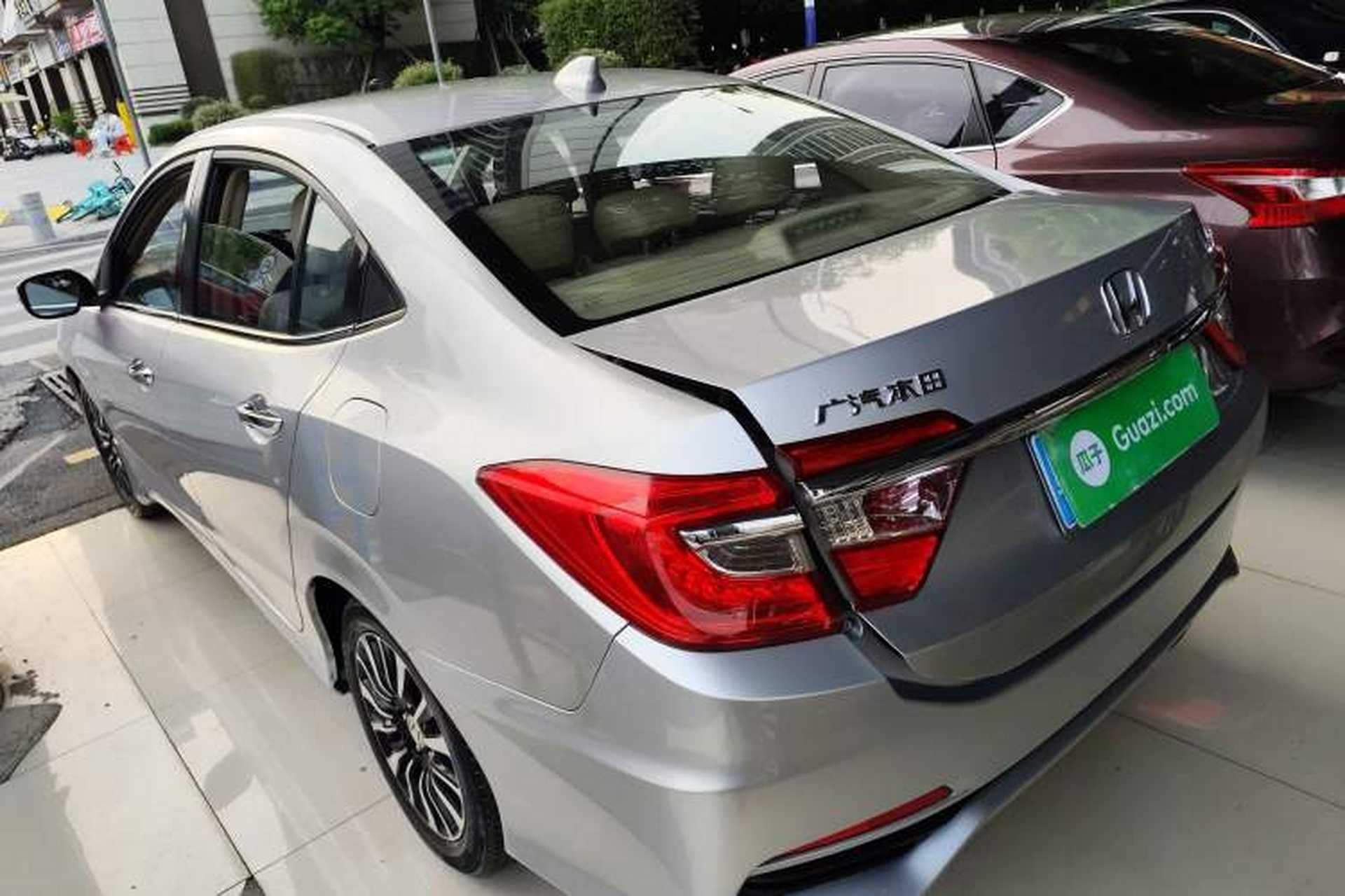 Used Honda Crider 2013 1.8L automatic comfort version Exterior 2