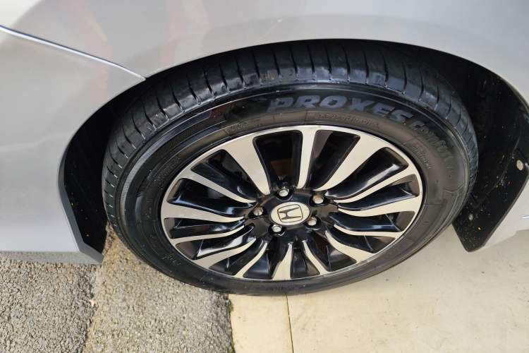 Used Honda Crider 2013 1.8L automatic comfort version Exterior 4