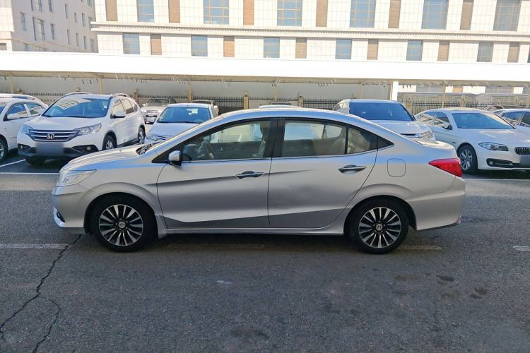 Used Honda Crider 2013 1.8L manual Comfort version Exterior 5