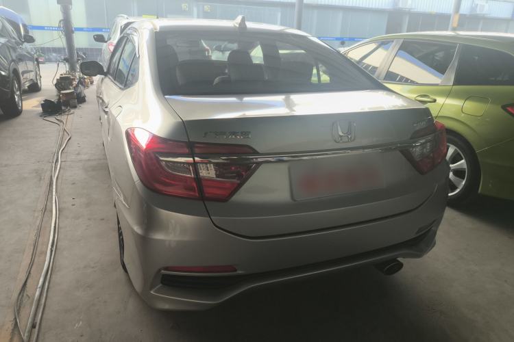Used Honda Crider 2013 1.8L automatic comfort version Exterior 6