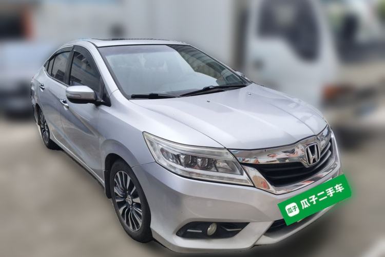 Used Honda Crider 2013 1.8L automatic luxury edition Front Right 45 Deg