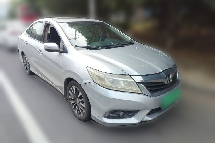 Used Honda Crider 2013 1.8L automatic luxury edition Front Right 45 Deg