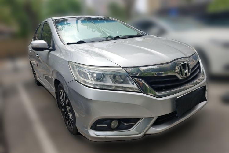 Used Honda Crider 2013 1.8L automatic luxury edition Front Right 45 Deg