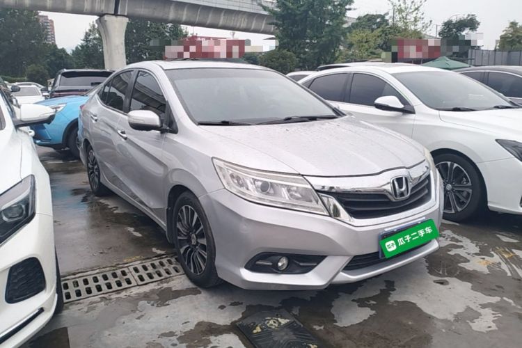 Used Honda Crider 2013 1.8L automatic luxury edition Front Right 45 Deg