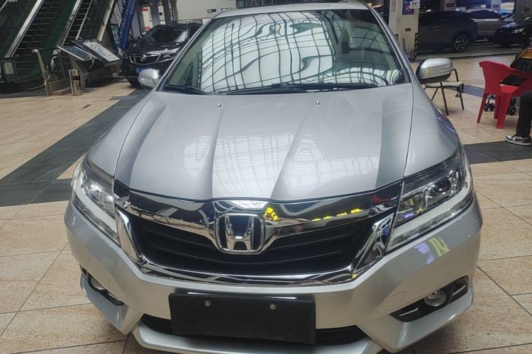 Used Honda Crider 2013 1.8L automatic luxury edition Front