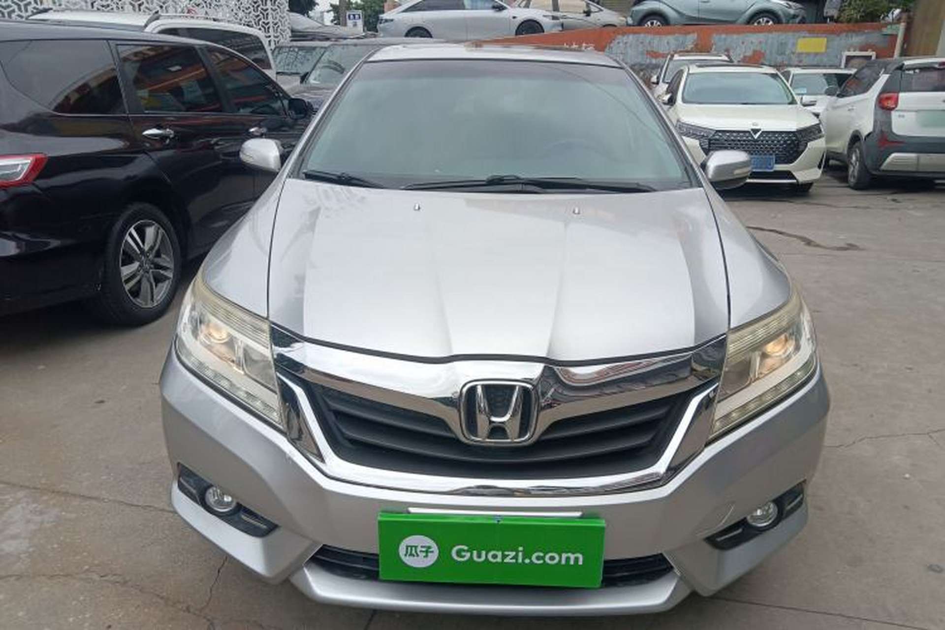 Used Honda Crider 2013 1.8L automatic luxury edition Front