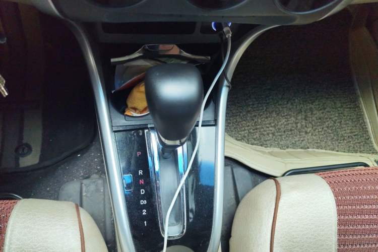 Used Honda Crider 2013 1.8L automatic comfort version Gear Lever