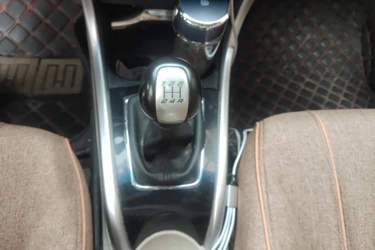 Used Honda Crider 2013 1.8L manual Comfort version Gear Lever