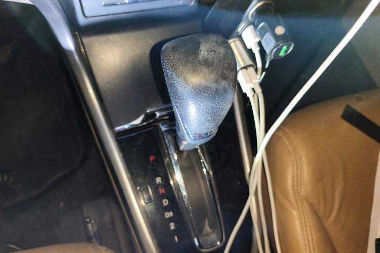 Used Honda Crider 2013 1.8L automatic luxury edition Gear Lever