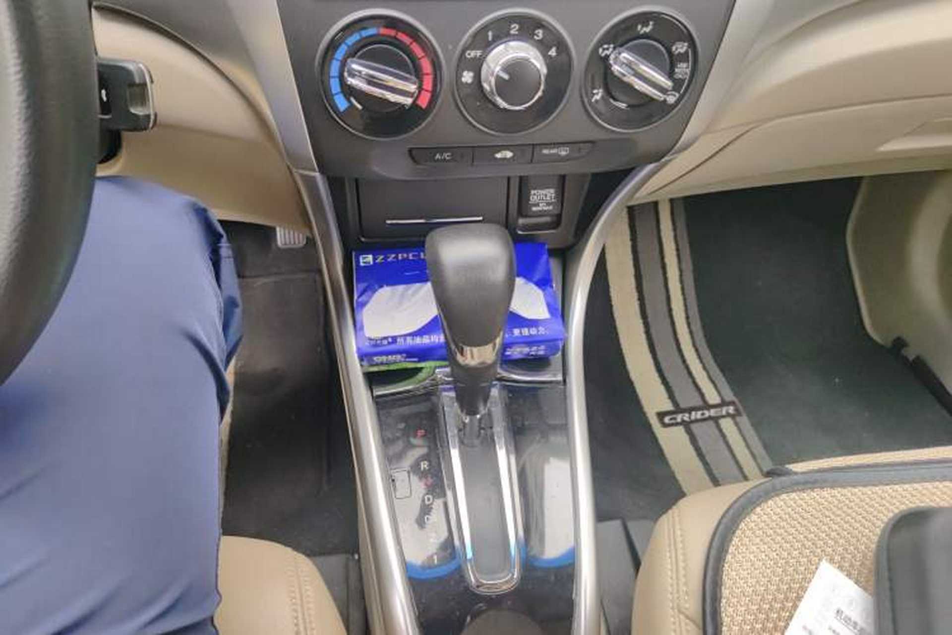 Used Honda Crider 2013 1.8L automatic comfort version Gear Lever