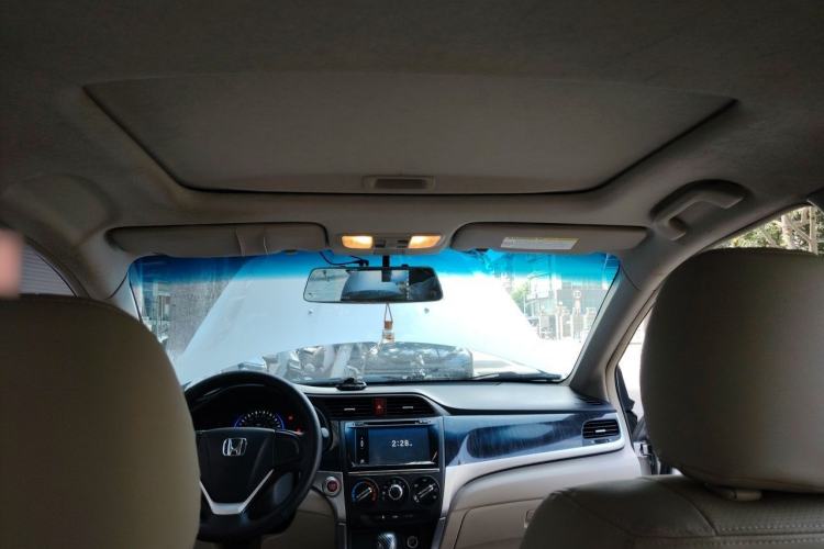 Used Honda Crider 2013 1.8L automatic luxury edition Headliner