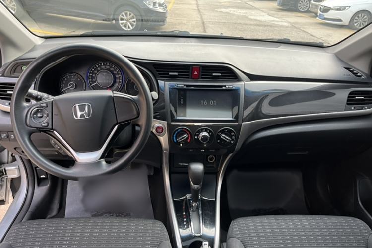 Used Honda Crider 2013 1.8L automatic luxury edition Interior 1